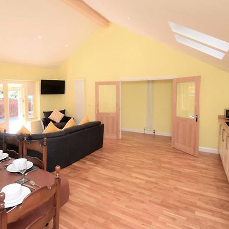 The White Lady Bed & Breakfast Worstead Exterior photo